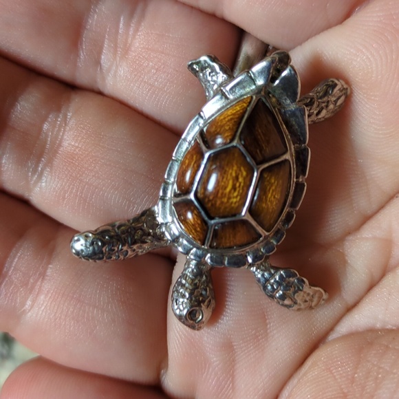 Sterling silver and Kona wood sea turtle charm with  925 silver chain. - Picture 5 of 6